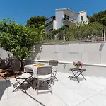 Lavandula - Swimming Pool View 4*