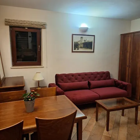 Lavandula - Swimming Pool View