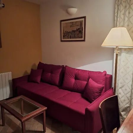 Gasthuis Lavandula - Swimming Pool View 4*