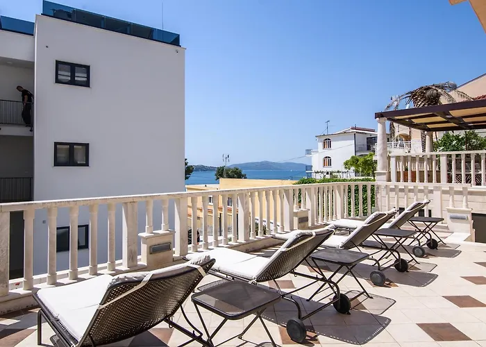 Apartment Villa Lavandula - Swimming Pool View 4*