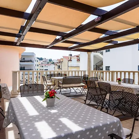 Gasthof Apartment Villa Lavandula - Swimming Pool View 4*
